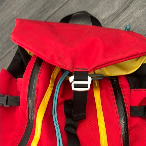 Topo Designs Mountain Backpack - Picture 3 of 5